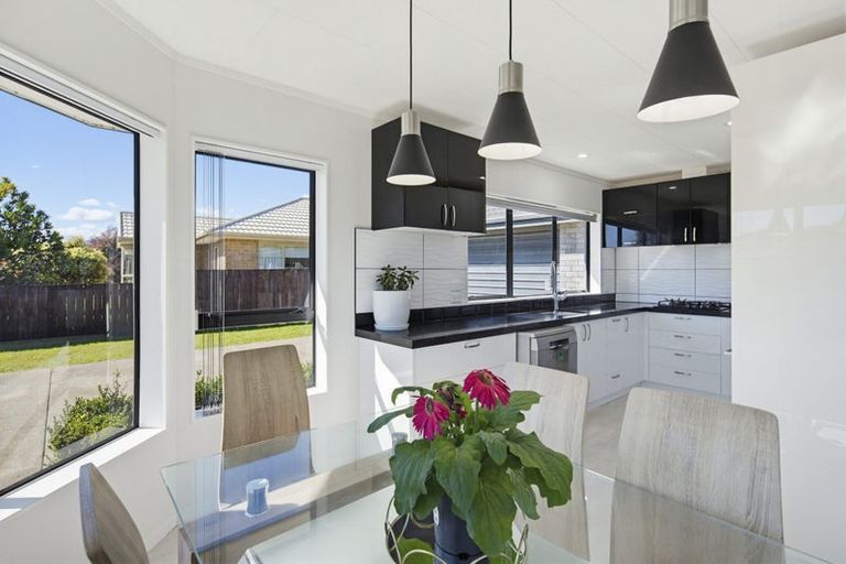 Photo of property in 108 Makarini Street, Paraparaumu, 5032