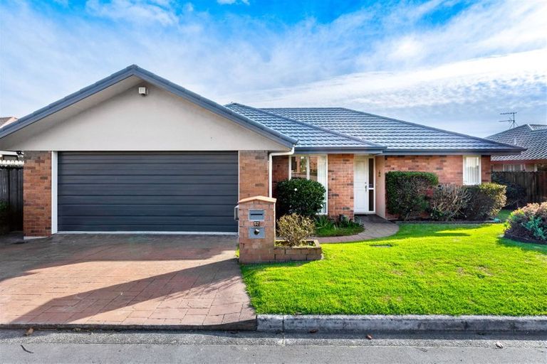 Photo of property in 57 Kingdale Road, Henderson, Auckland, 0610