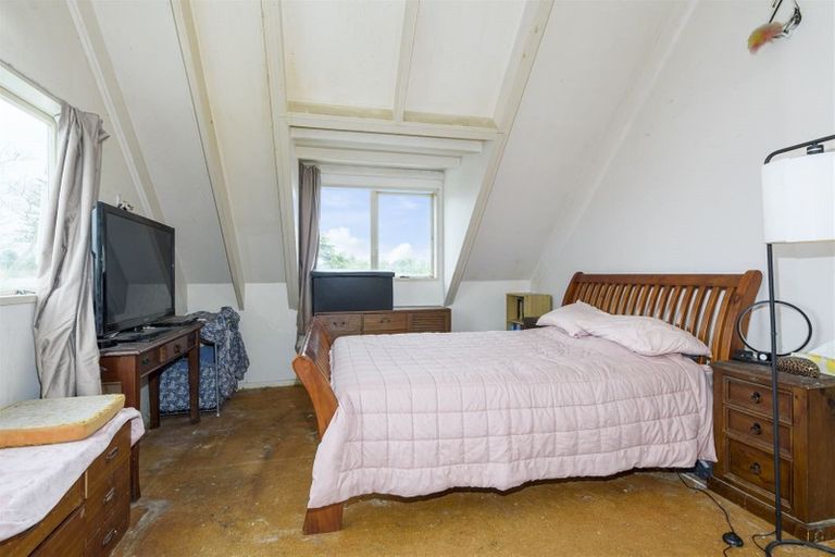 Photo of property in 31 Cobham Crescent, Kelston, Auckland, 0602