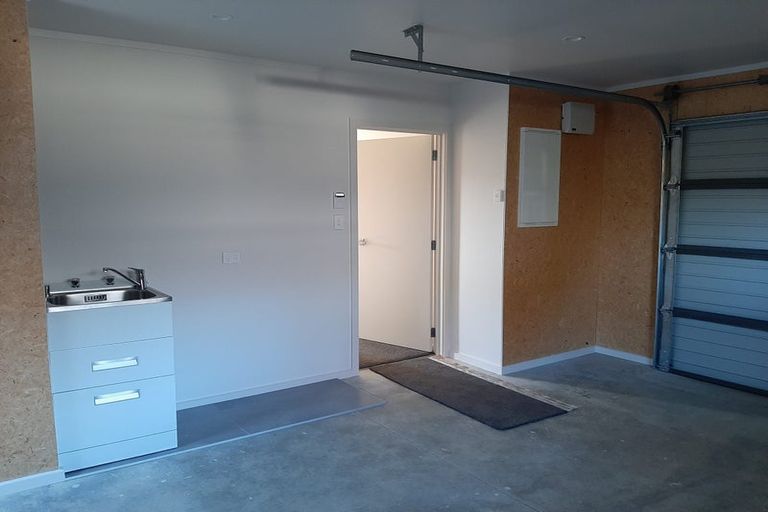 Photo of property in 10a Knowles Street, Terrace End, Palmerston North, 4410