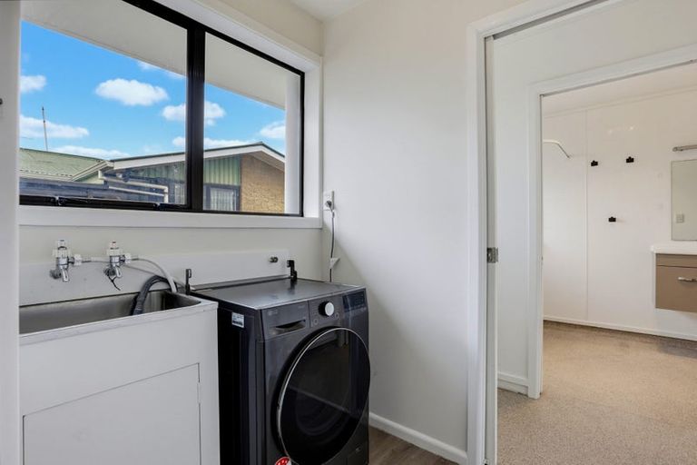 Photo of property in 23 Skerten Avenue, Hornby, Christchurch, 8042