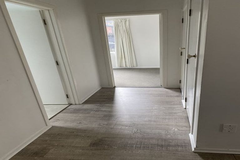 Photo of property in 34b Toru Street, Te Atatu Peninsula, Auckland, 0610