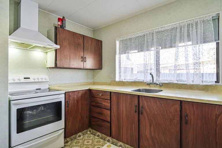 Photo of property in 3/200 Karaitiana Street, Frimley, Hastings, 4120