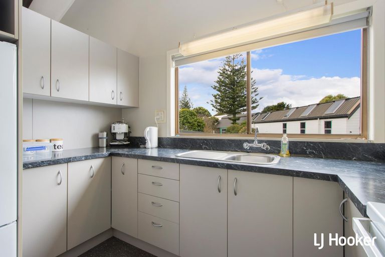 Photo of property in 43 Hillview Road, Waihi Beach, 3611
