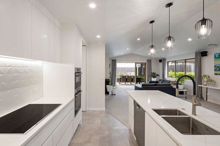 Photo of property in 10 The Meadows Drive, Flagstaff, Hamilton, 3210