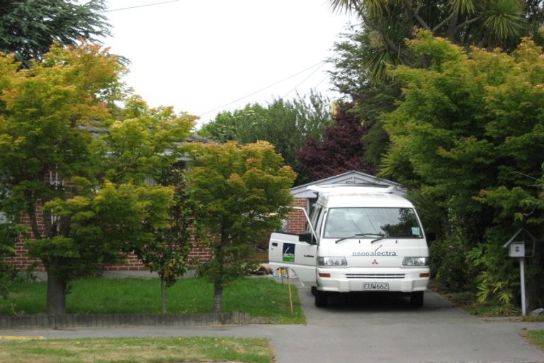 Photo of property in 9 Shirldale Place, Avonhead, Christchurch, 8042