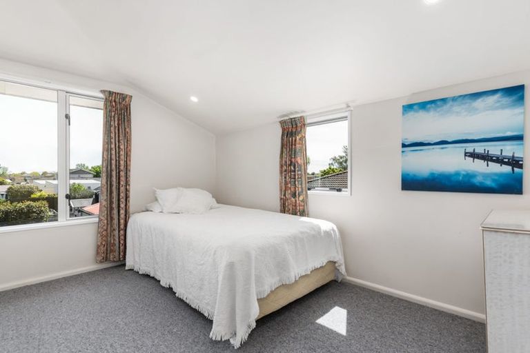 Photo of property in 36 Solway Avenue, Ilam, Christchurch, 8041