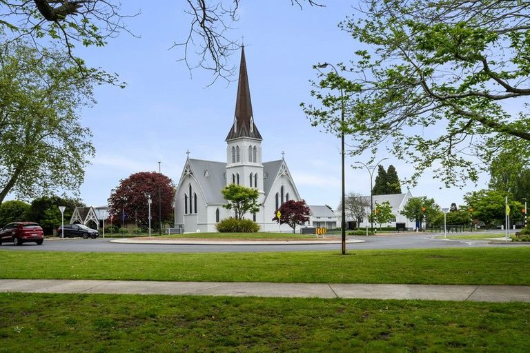 Photo of property in 8 Thornton Road, Cambridge, 3434