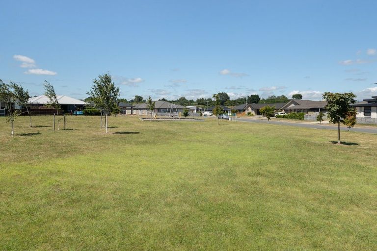 Photo of property in 69 Puhirake Crescent, Pyes Pa, Tauranga, 3112