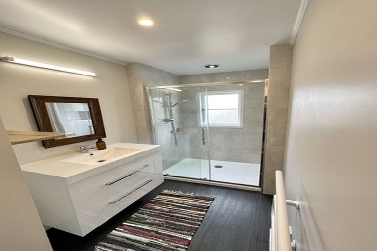 Photo of property in 68 Great North Road, Te Kamo, Whangarei, 0112