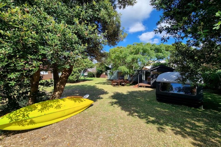 Photo of property in 106 Karaka Place, Matarangi, Whitianga, 3592