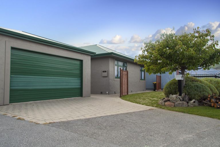 Photo of property in 11 Melmore Terrace, Cromwell, 9310