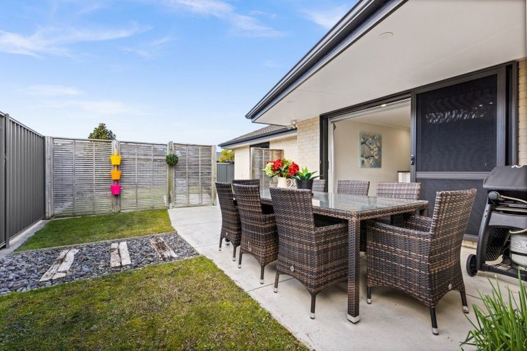 Photo of property in 12 Portland Place, Poraiti, Napier, 4112