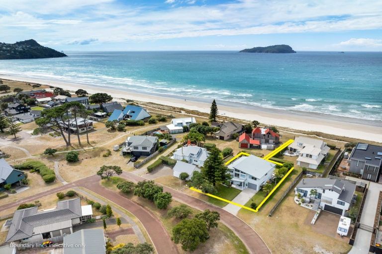 Photo of property in 28 Champion Place, Pauanui, Hikuai, 3579