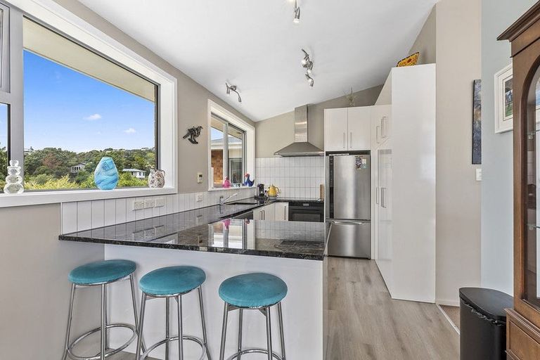 Photo of property in 45 Kiriwai Road, Paremata, Porirua, 5024