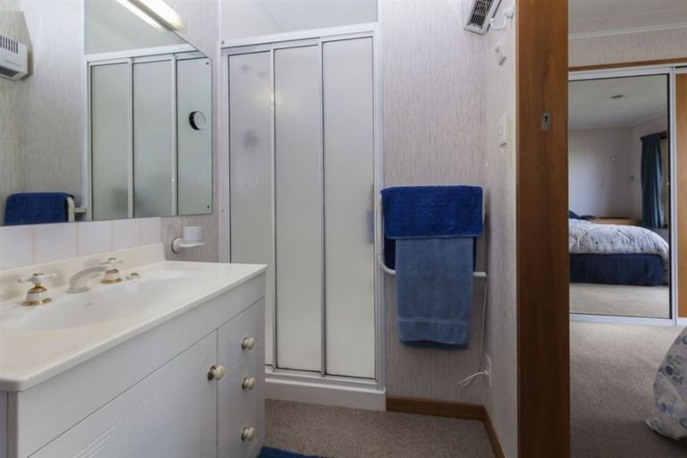 Photo of property in 60 Toorak Avenue, Avonhead, Christchurch, 8042