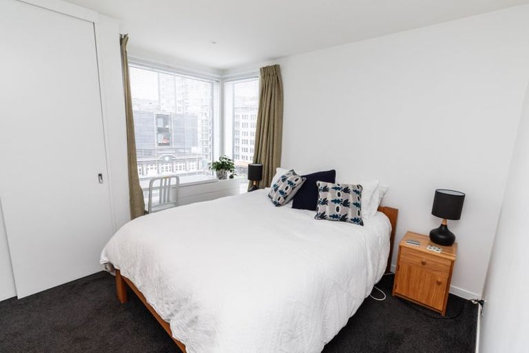 Photo of property in Portal Apartments, 5d/42 Cable Street, Te Aro, Wellington, 6011
