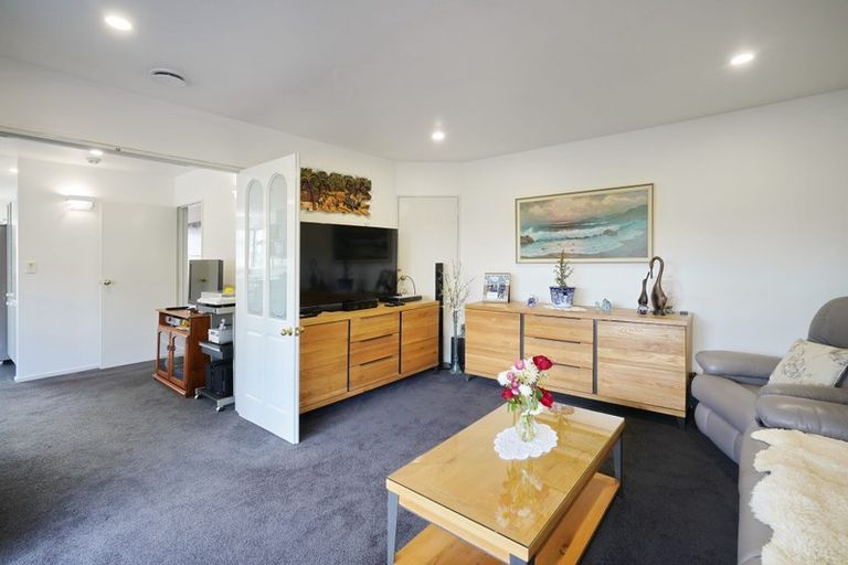 Photo of property in 19 Saint Pauls Place, Burwood, Christchurch, 8083