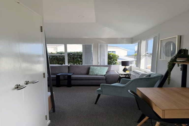Photo of property in 32 Rock Isle Road, Torbay, Auckland, 0630