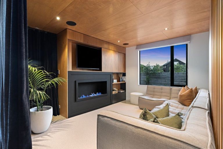 Photo of property in 17 Patiki Place, Omaha, 0986