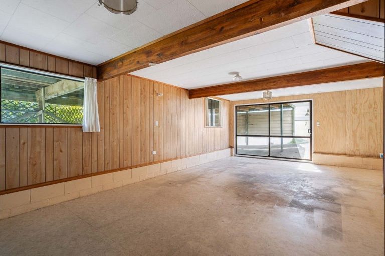 Photo of property in 104 Titiro Place, Onemana, Whangamata, 3691