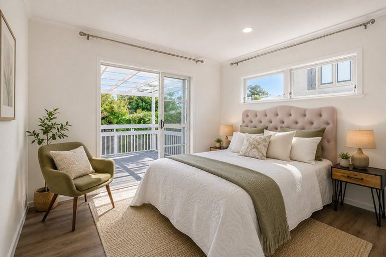 Photo of property in 5 Thomas Rea Place, Te Atatu South, Auckland, 0610