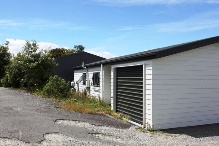 Photo of property in 2 Koe Street, Moana, 7872