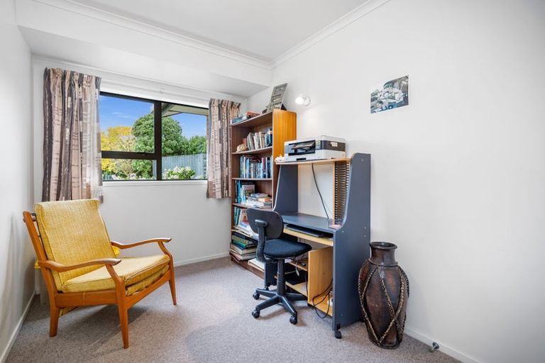 Photo of property in 38 Coueran Way, Kauri, Kamo, 0185