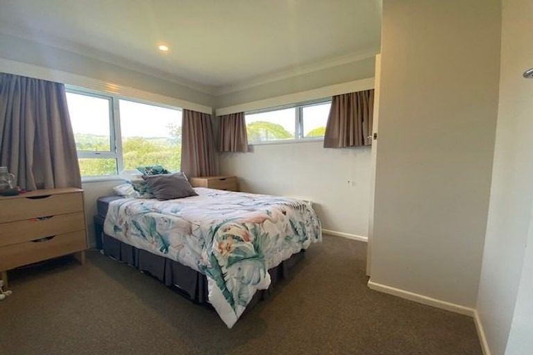 Photo of property in 45 Redwood Avenue, Tawa, Wellington, 5028