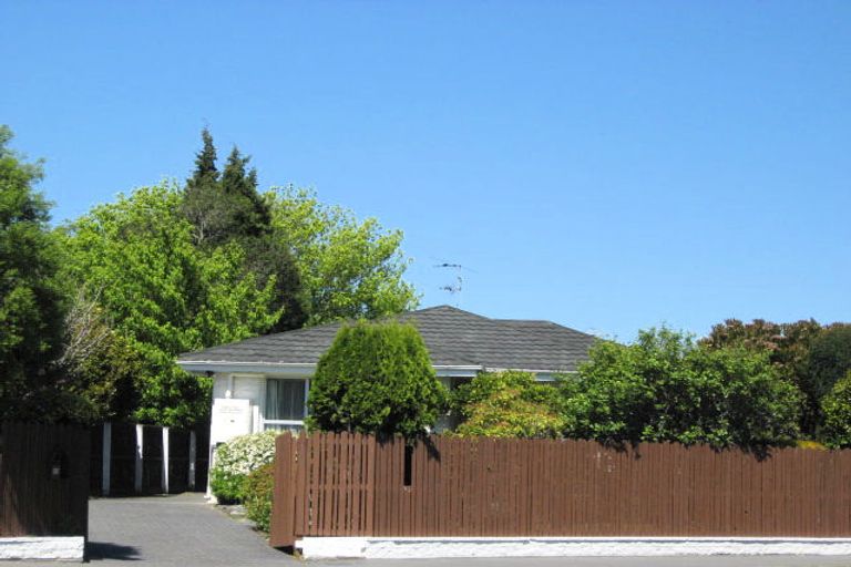 Photo of property in 113 Kendal Avenue, Burnside, Christchurch, 8053