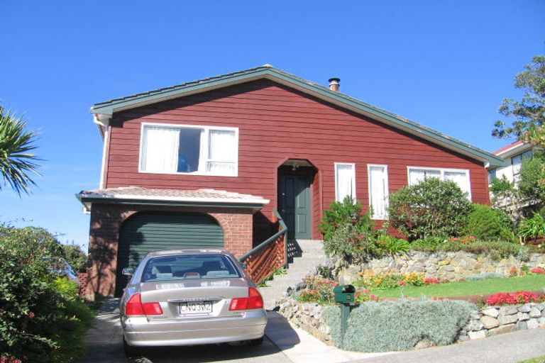 Photo of property in 3 Nalanda Crescent, Broadmeadows, Wellington, 6035