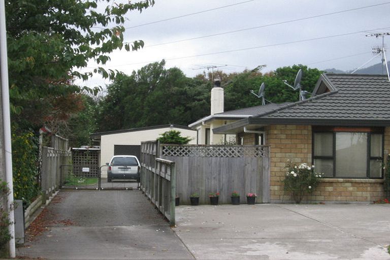 Photo of property in 317a Te Moana Road, Waikanae, 5036