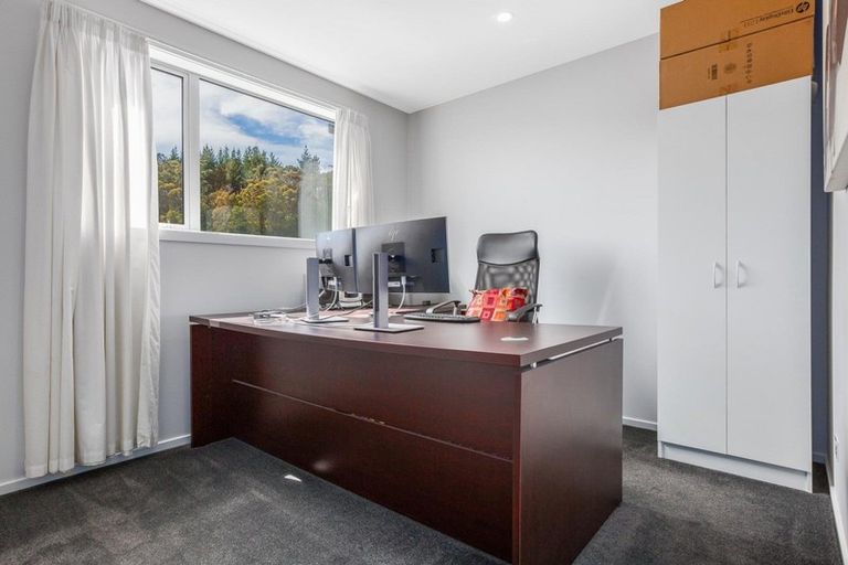 Photo of property in 48 Banks Boulevard, Whitby, Porirua, 5024