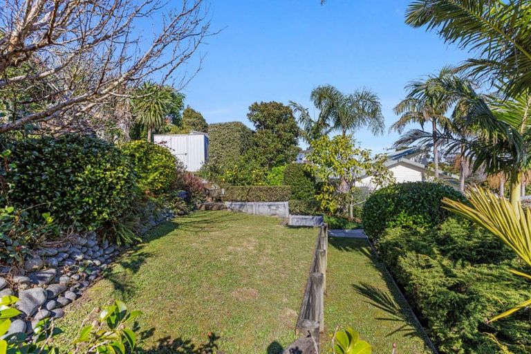 Photo of property in 78 Pemberton Avenue, Bayview, Auckland, 0629