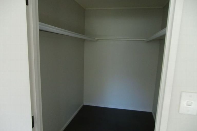 Photo of property in 2/15 Mandica Place, Sunnynook, Auckland, 0632