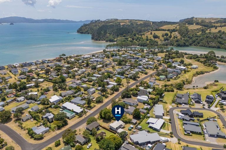 Photo of property in 45 Oyster Drive, Cooks Beach, Whitianga, 3591