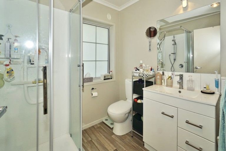 Photo of property in 8c Wiltshire Place, Te Puke, 3119