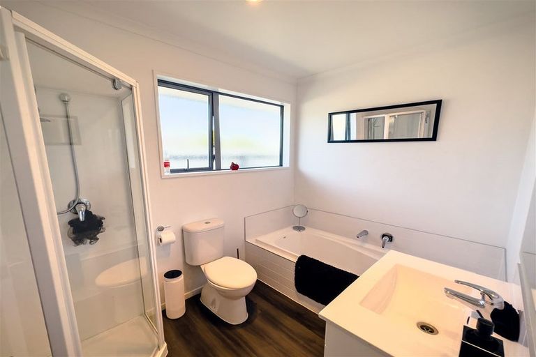 Photo of property in 39 Vivian Street, Burwood, Christchurch, 8083