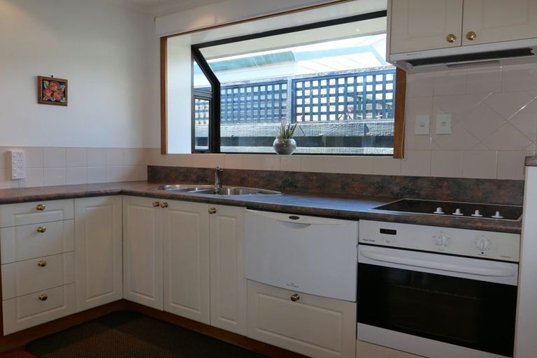 Photo of property in 25 Fairfield Avenue, Fairfield, Lower Hutt, 5011