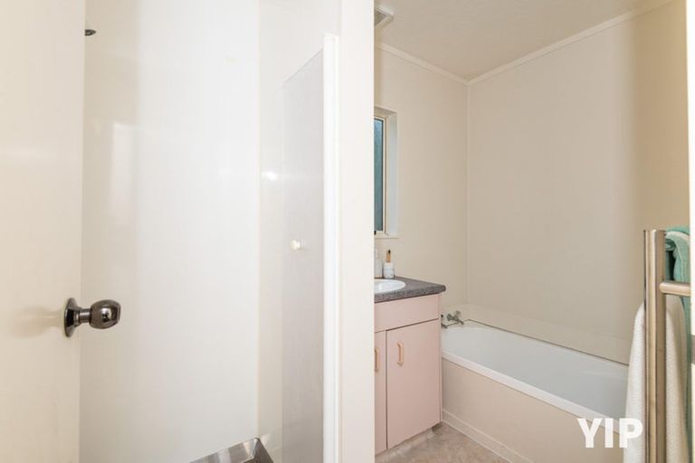 Photo of property in 10 Northwood Close, Woodridge, Wellington, 6037