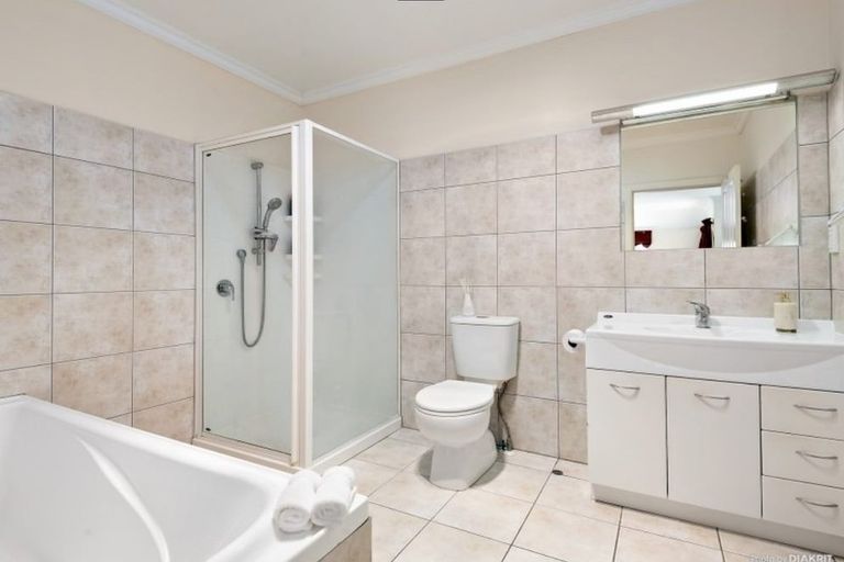 Photo of property in 30 Futuna Close, Karori, Wellington, 6012