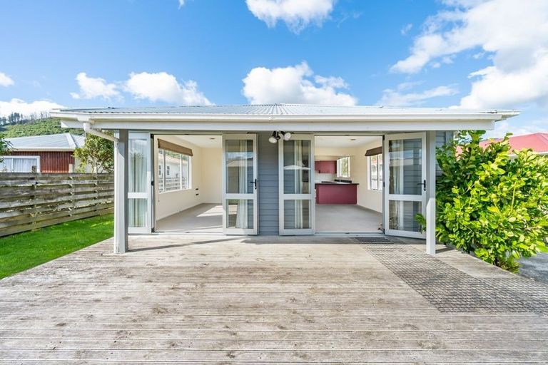 Photo of property in 95 Moohan Street, Wainuiomata, Lower Hutt, 5014