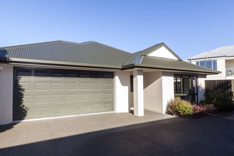 Photo of property in 501 Bower Avenue, Parklands, Christchurch, 8083