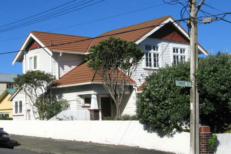 Photo of property in 17 Tamar Street, Island Bay, Wellington, 6023
