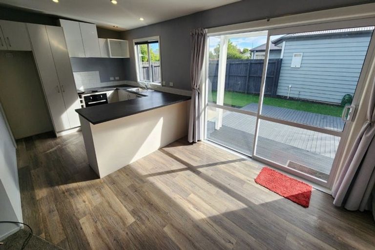 Photo of property in 43 Wyon Street, Linwood, Christchurch, 8062