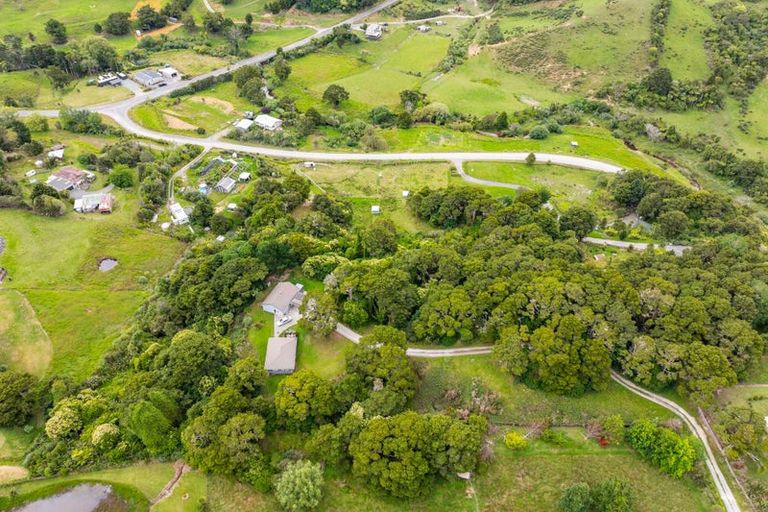 Photo of property in 43b Hook Road, Paparoa, 0571