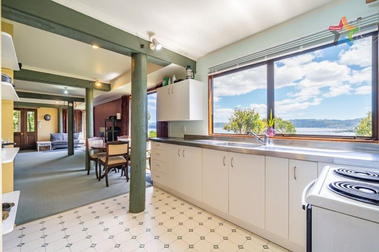 Photo of property in 321 Marine Drive, York Bay, Lower Hutt, 5013