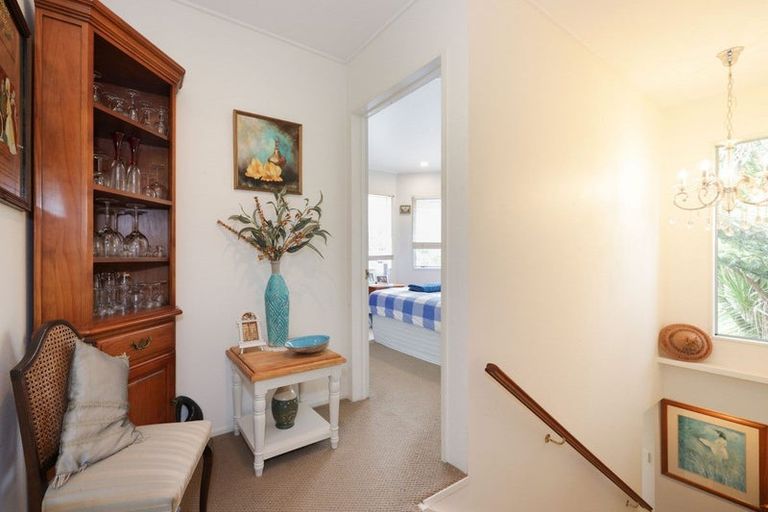 Photo of property in 41 Hythe Terrace, Mairangi Bay, Auckland, 0630