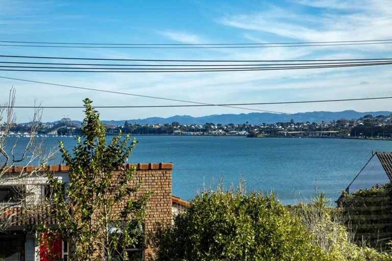 Photo of property in 1/27 Walter Street, Hauraki, Auckland, 0622