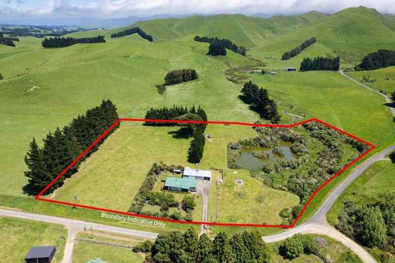 Photo of property in 321 Te Kakapo Valley Road, Dannevirke, 4978